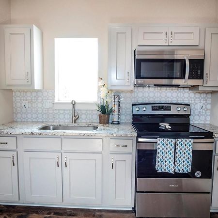 Beautiful Guest House On New Built Home Near Downtown San Antonio Luaran gambar